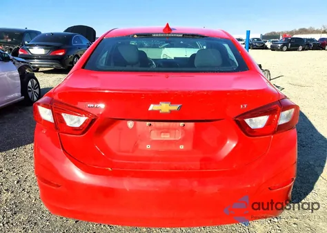2018 Chevrolet Cruze Lt z USA, uszkodzony, nr VIN 1G1BE5SM3J7158499